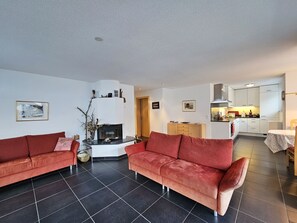 Fernseher, Kamin