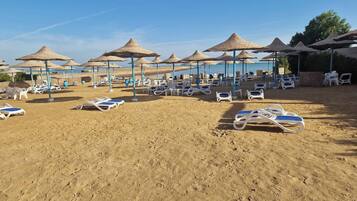 Chalet, 1 Bedroom, Accessible, Smoking | Beach