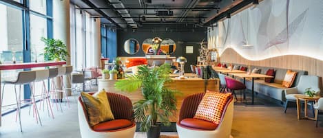 Daily buffet breakfast (EUR 15.90 per person)