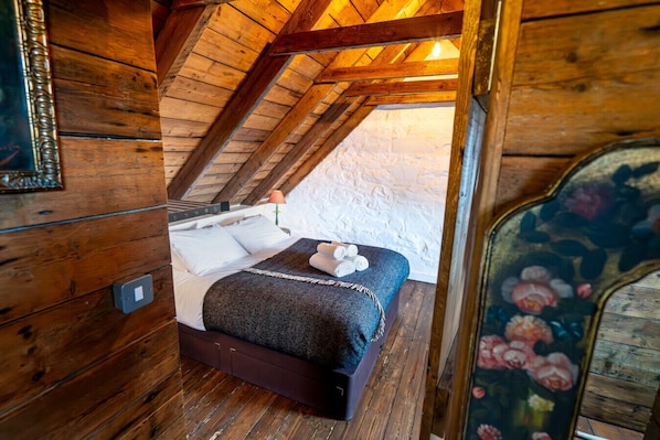 2 chambres, bureau, fer et planche à repasser, Wi-Fi gratuit