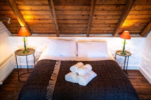 2 Schlafzimmer, Schreibtisch, Bügeleisen/Bügelbrett, kostenloses WLAN