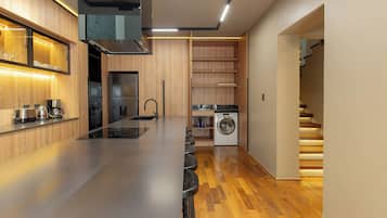 Luxury House, 4 Bedrooms, Private Pool, City View | Private kitchen | Espresso maker, coffee/tea maker, electric kettle