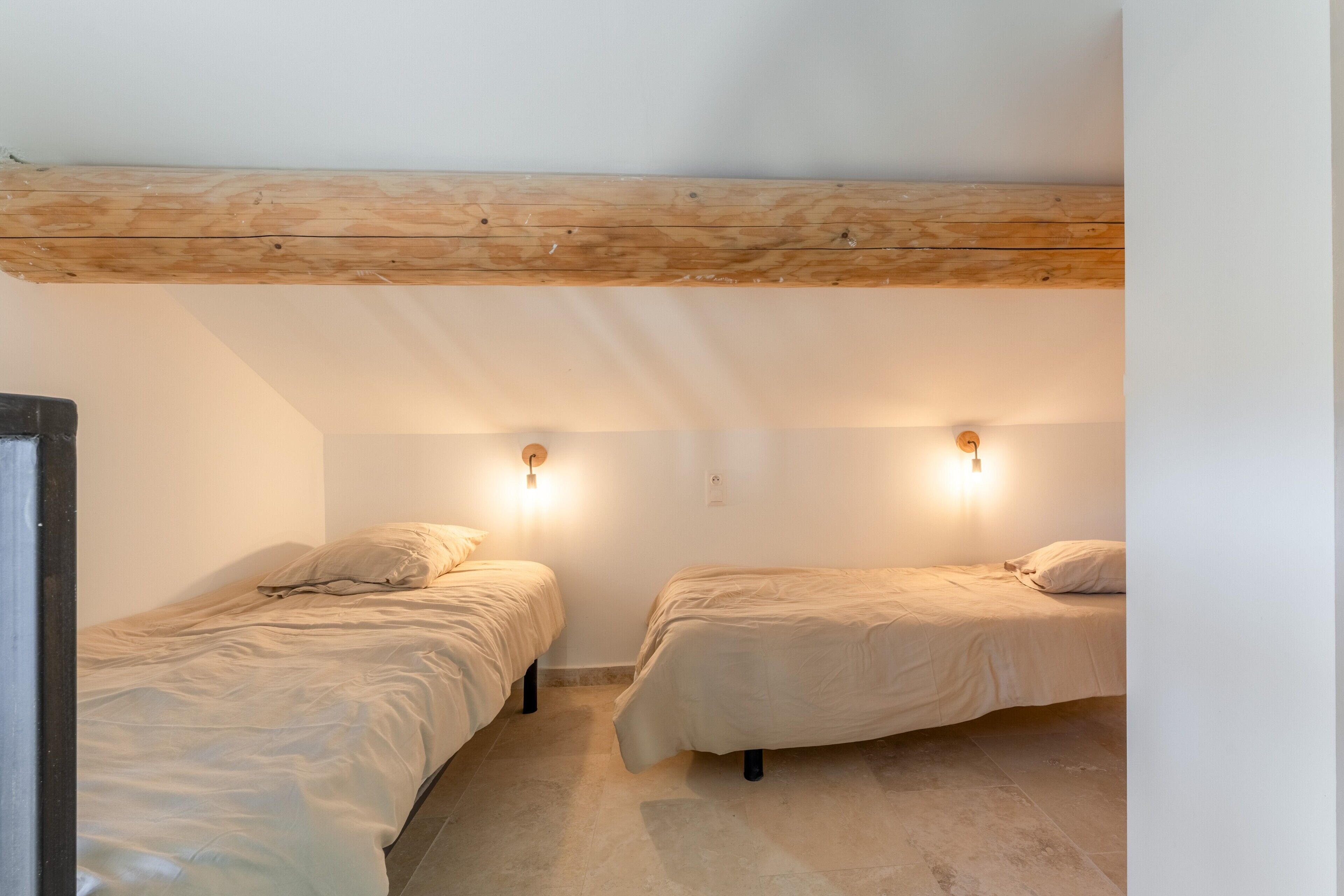 1 室のベッドルーム、WiFi、ベッドシーツ