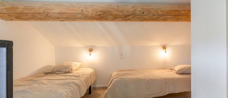 1 室のベッドルーム、WiFi、ベッドシーツ