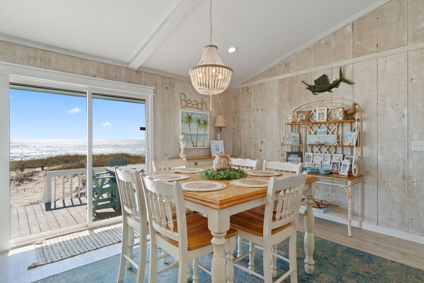 하우스, 침대(여러 개) (Barefoot Beach Beach House) | 다이닝