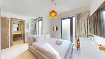 Bügeleisen/Bügelbrett, WLAN, Bettwäsche