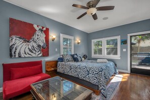 2 bedrooms, desk, iron/ironing board, WiFi