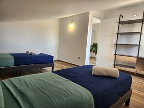 3 bedrooms, iron/ironing board, WiFi, bed sheets - Villa Opulentia with Pool and Sea View (Siracusa)