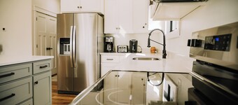 Cozy & Cute Mechanicsburg Getaway – 2BR, Handicap Accessible, Family-Ready