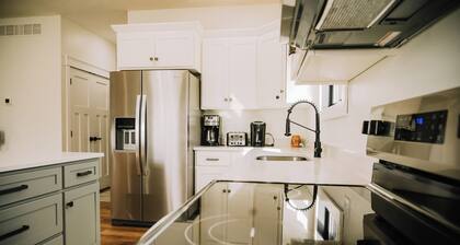 Cozy & Cute Mechanicsburg Getaway – 2BR, Handicap Accessible, Family-Ready