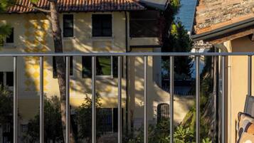 Chambre Luxe, vue lac | Terrasse/Patio