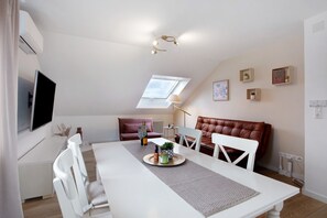 Dining - Apartment 'Dreiländer Apartments Lörrach' with Wi-Fi (Lörrach)