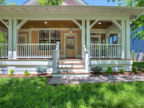 Dolly's Den at Selah- 3 bed 2 bath Sleeps 7