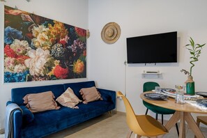 TV - 'Casa Bakara Vejer Old Town' with Mountain Views, Wi-Fi and Private Terrace (Vejer de la Frontera)