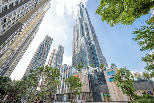 Landmark 81 by Urban Home