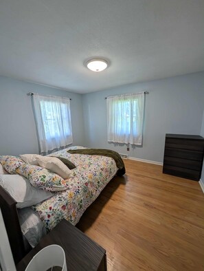 4 Schlafzimmer, kostenloses WLAN, Bettwäsche