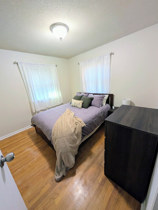 3 habitaciones, wifi gratis y ropa de cama