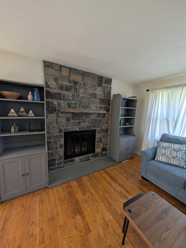 Peaceful Vermont Stay Close to Lake & Trails