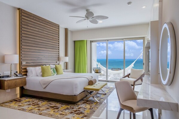 Iron/ironing board, WiFi, bed sheets - Junior Ocean View Suite with Balcony & Soaking Tub (Cancún)