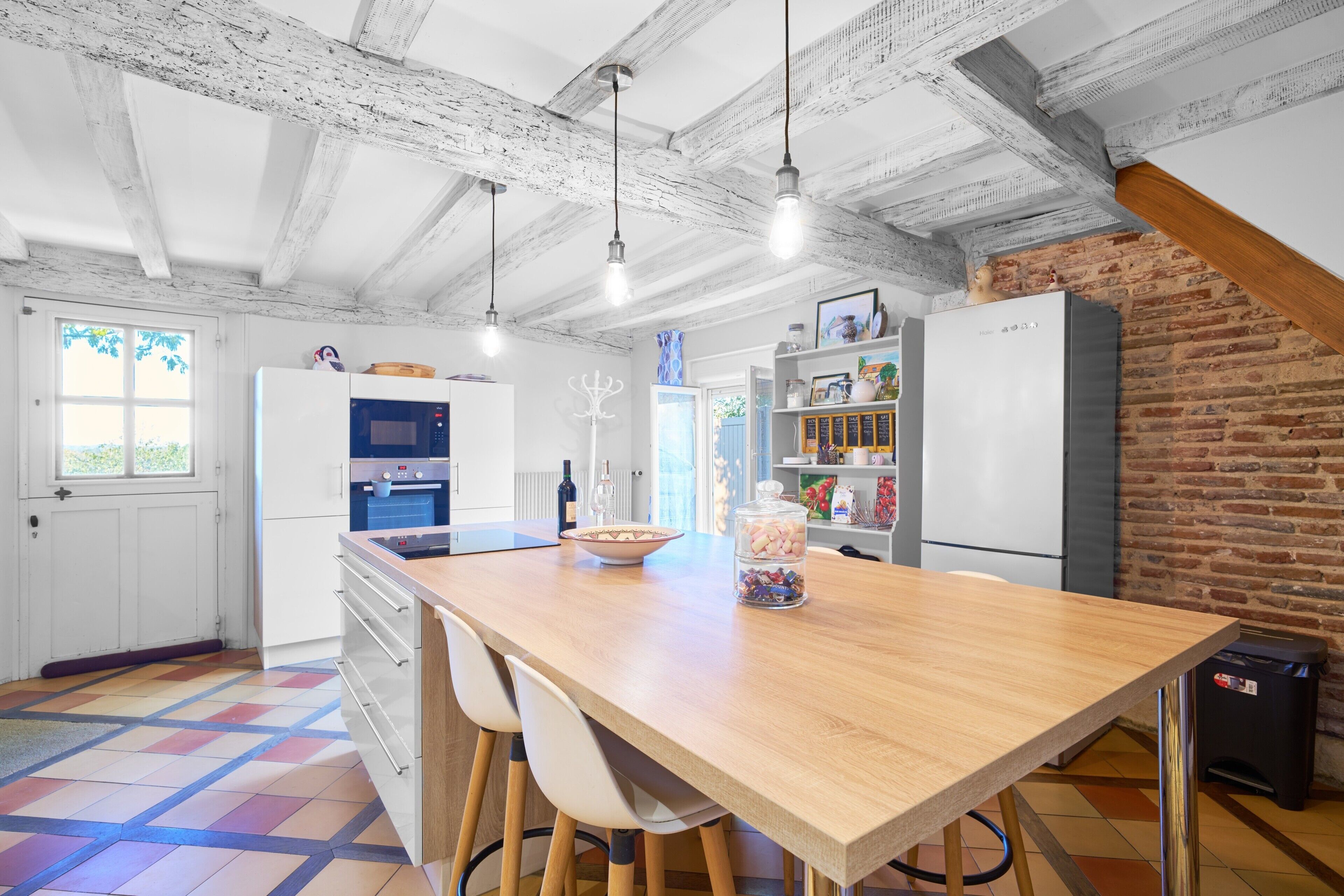 雪櫃、微波爐、焗爐、爐具