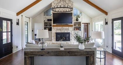 Windy Hill Retreat | Modern Farmhouse with Views, Cowboy Pool & Firepit