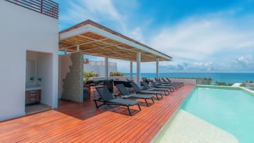 Alberca al aire libre