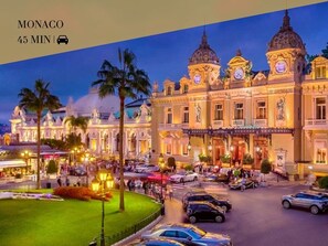 مكان جذب سياحي