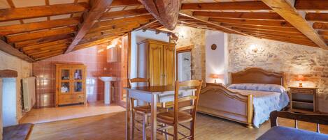 1 camera, Wi-Fi, lenzuola