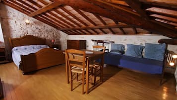1 bedroom, WiFi, bed sheets