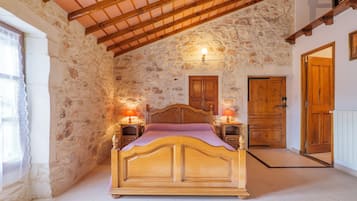 1 habitación, wifi y ropa de cama