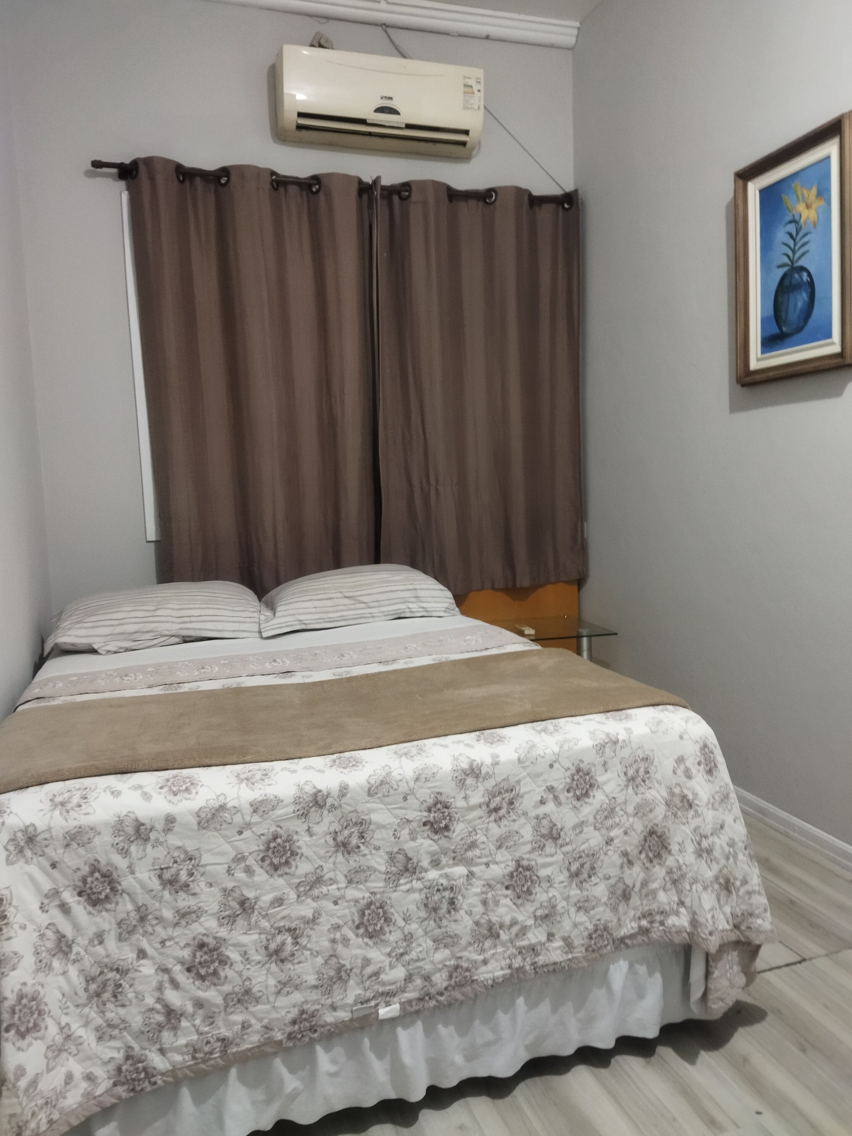 Basic Double Room | Laptop workspace, WiFi (free), individually furnished, bed sheets