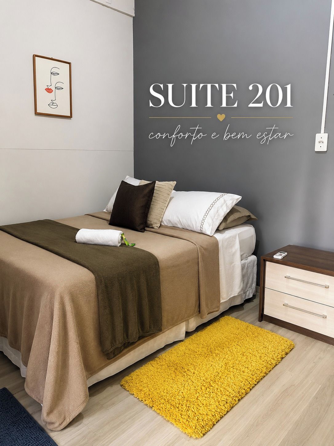 Habitación con 1 cama matrimonial o 2 individuales | Espacio para trabajar con laptop, wifi gratis y muebles diferentes 