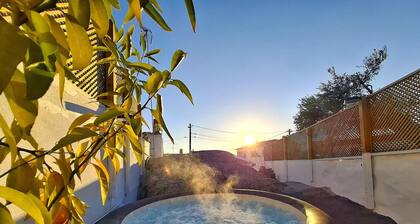 Apartment 'Descanso Dos Oleiros' with Private Terrace, Wi-Fi and Air Conditioning