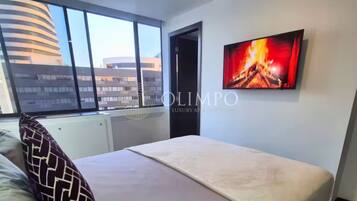 1 habitación, tabla de planchar con plancha, wifi y ropa de cama