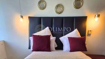 1 habitación, tabla de planchar con plancha, wifi y ropa de cama