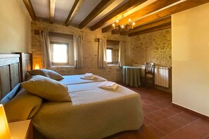 4 quartos, Wi-Fi, roupa de cama