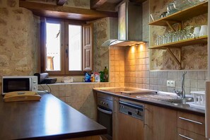 Kühlschrank, Mikrowelle, Geschirrspüler