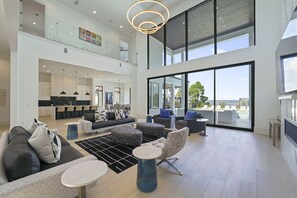 Téléviseur connecté, foyer