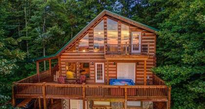 Gatlinburg 28 - Three Bedroom Villa, Sleeps 10