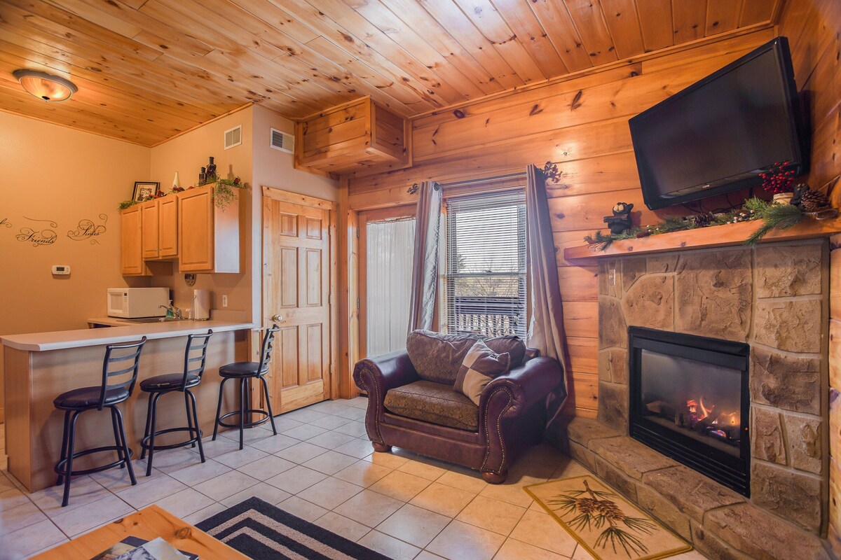 Photo 16 of Pigeon Forge 66 - Three Bedroom Villa, Sleeps 8