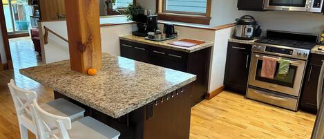 Microwave, oven, stovetop, dishwasher