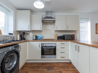 Pass the Keys | Modern | Office & Driveway | Near Crook & Durham