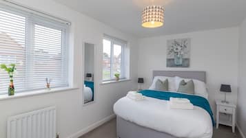 2 bedrooms, iron/ironing board, free WiFi, bed sheets