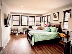 3 多间卧室、熨斗/熨衣板、免费 WiFi、床单