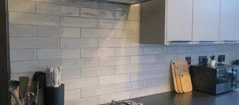 2 Bed Flat - Sleeps 5 - Parking - Wifi