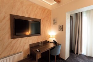 Ropa de cama hipoalergénica y minibar 