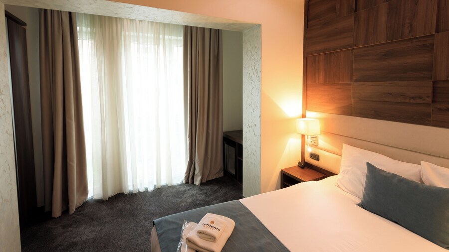 Hotel Elements