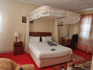 Deluxe Double Room | Free WiFi, bed sheets