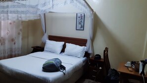 Deluxe Single Room | Free WiFi, bed sheets