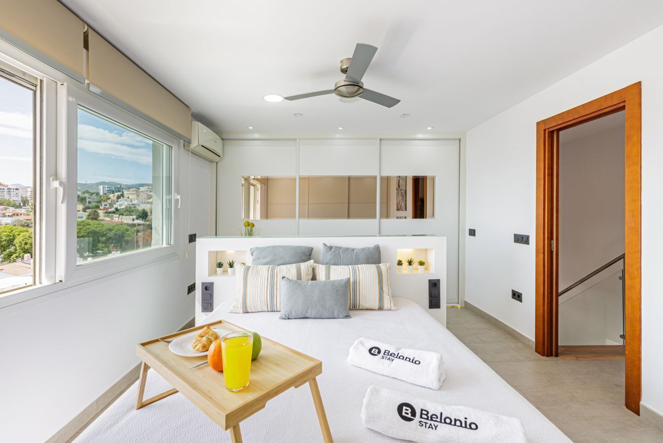 3 slaapkamers, een strijkplank/strijkijzer, reisbedje, gratis wifi